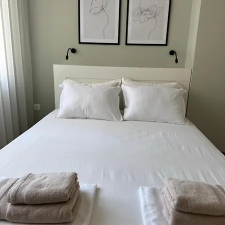 Lejlighed By The River